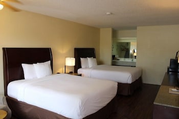 2 Queen Bed Non-Smoking