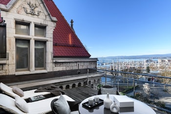Suite, 1 Queen Bed, Terrace, Lake View