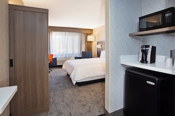 Standard Room, 1 King Bed