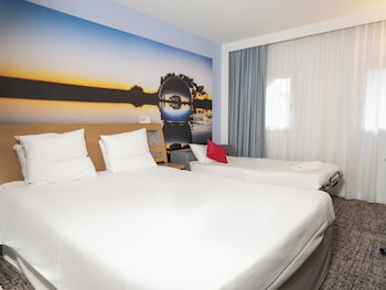Superior room, 1 double bed and 1 single sofa bed