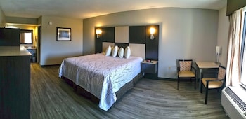 Standard Room, 1 King Bed, Accessible, Non Smoking