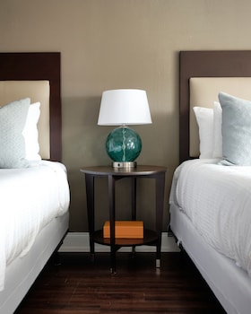 Room, 2 Queen Beds, Non Smoking