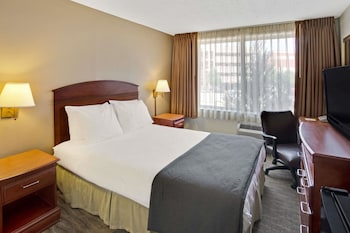 Room, 1 King Bed, Non Smoking