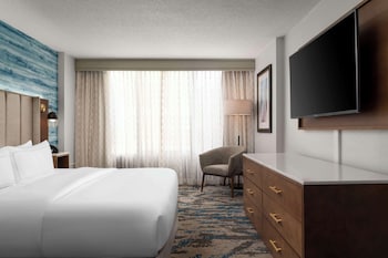 Room, 1 King Bed, Accessible, Bathtub
