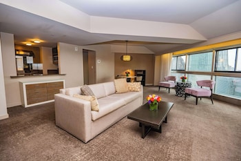 Suite, 1 Bedroom, City View