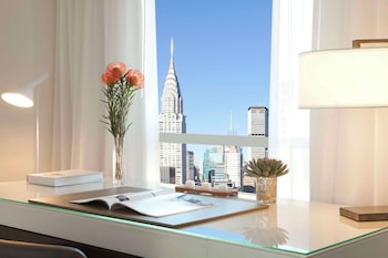 2 Bedroom Suite with 1 King Bed, 1 Queen Bed