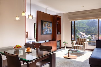 Junior Suite, Kitchen (View)