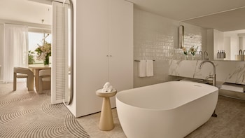 Coastal Suite