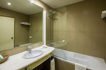 Basic Double or Twin Room, City View
