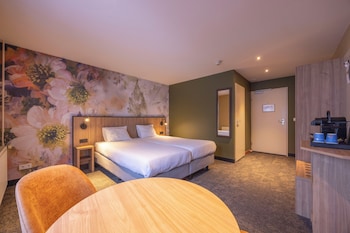 Double Room (Small)