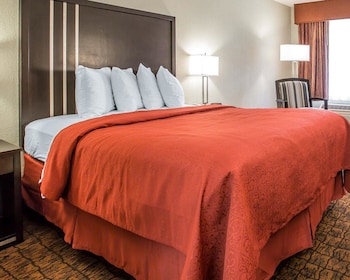 Standard Room, 1 Queen Bed, Non Smoking
