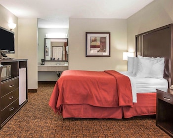 Standard Room, 1 Queen Bed, Non Smoking