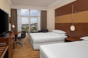 Deluxe Room, 2 Twin Beds (Balcony)