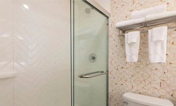 Standard Room, 2 Queen Beds (Walk-In Shower)