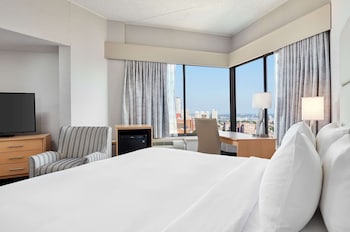 Room, 1 King Bed (High Floor)