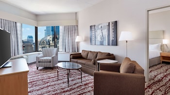 Junior Suite, 1 King Bed, Accessible, Non Smoking