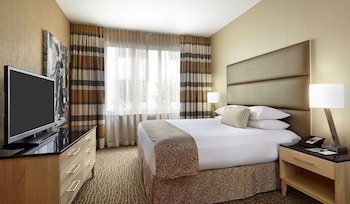 Suite, 1 King Bed, Kitchenette