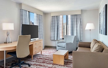 Room, 1 Queen Bed (High Floor)