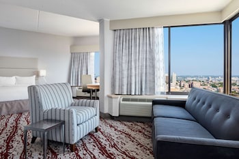 Junior Suite, 1 King Bed (High Floor)
