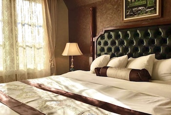 Deluxe Room, 1 King Bed, Non Smoking