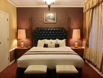 Presidential Suite, 1 King Bed, Non Smoking