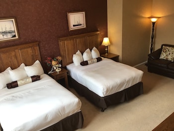 Deluxe Room, 2 Double Beds, Non Smoking