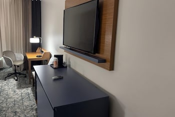 Room, 1 King Bed, Non Smoking