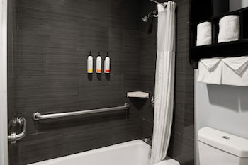 Room, 2 Queen Beds