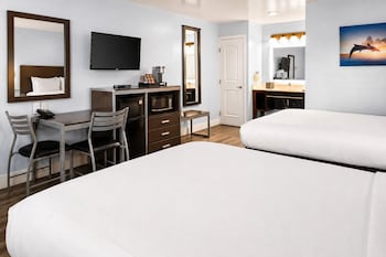 Room, 2 Queen Beds