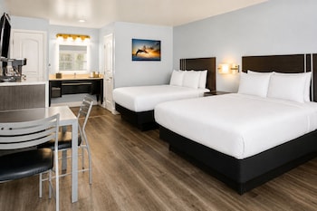 Room, 2 Queen Beds