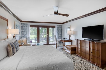 Room, 1 King Bed, Poolside