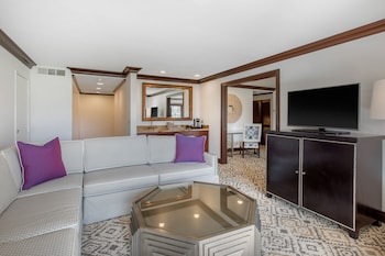 Suite, 1 King Bed