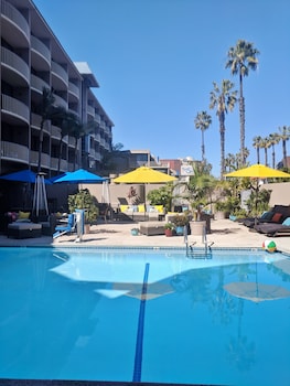 Superior Room, 2 Queen Beds, Balcony, Ocean View