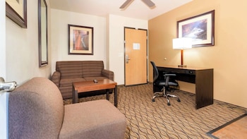 1 Bedroom King bed Suite