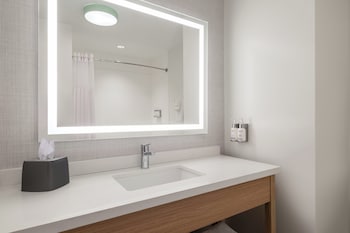 Standard Room, 2 Double Beds, Accessible (Communications)