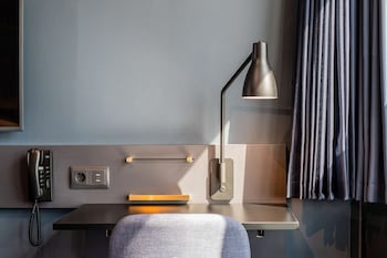 Standard Double Room, 1 King Bed (Upper Floor)