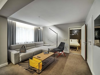 Apartment, 1 Queen Bed with Sofa bed