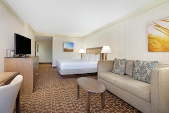 Room, 1 King Bed with Sofa bed, Non Smoking