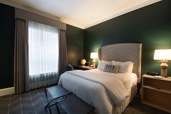 Deluxe Room, 1 King Bed