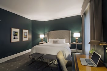 Executive Room, 1 Queen Bed, Terrace