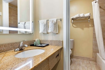 Standard Room, 2 Queen Beds, Refrigerator & Microwave, Pool View