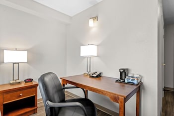 Room, 1 King Bed, Accessible, Non Smoking (Tub with Grab Bars)