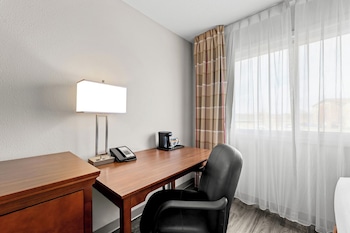 Deluxe Room, 2 Queen Beds, Non Smoking