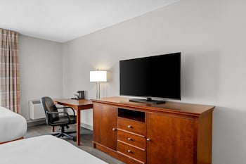 Deluxe Room, 2 Queen Beds, Non Smoking