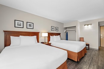 Room, 2 Queen Beds, Non Smoking