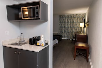 Standard Room, 2 Double Beds, Non Smoking