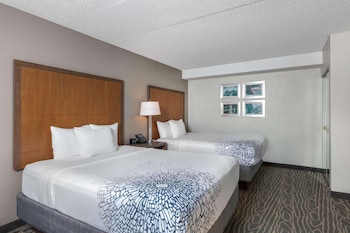 Suite, 2 Queen Beds, Accessible, Non Smoking (Mobility, Roll-In Shower)