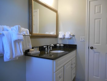 Standard Room, 2 Queen Beds