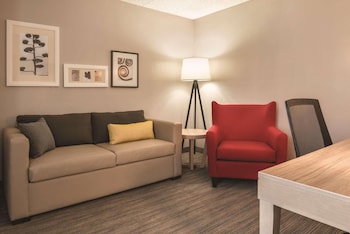 Studio Suite, 1 King Bed, Non Smoking