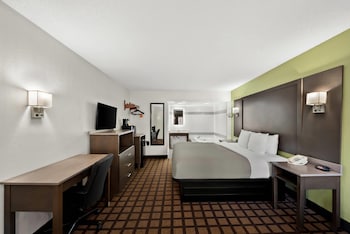 Standard Room, 1 King Bed, Non Smoking